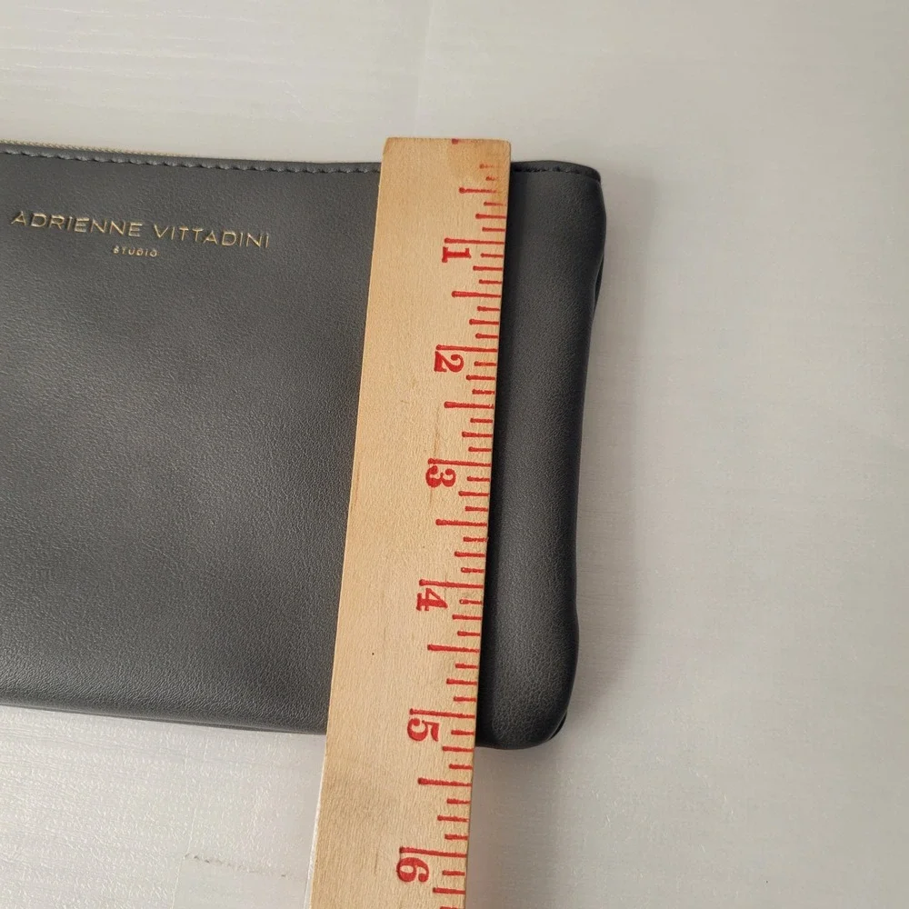 Adrienne Vittadini Studio Power Bank Charging Wristlet Gray iPhone Clutch
